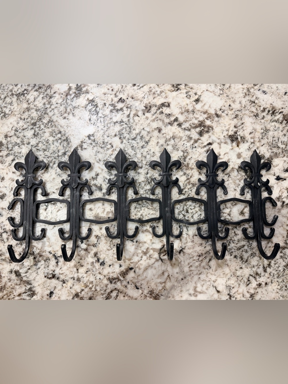 Fleur-de-Lis Row of Hooks Wall Rack in Matte Black